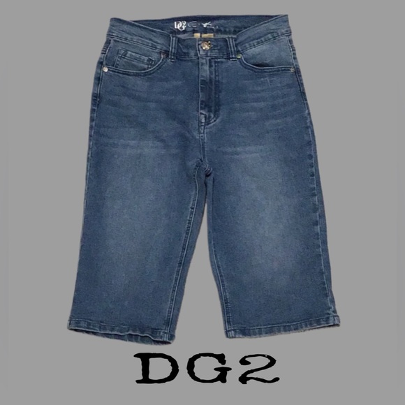DG2 High Waisted Bermuda Length Jean Shorts by Diane Gilman (HSN) Size 8 - Picture 1 of 10